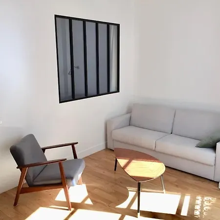 Charming And Calm Nest In Vibrant Canal Area *