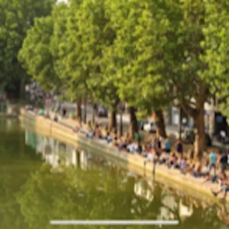 Charming And Calm Nest In Vibrant Canal Area Paris