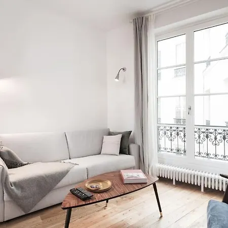 Charming And Calm Nest In Vibrant Canal Area Apartamento Paris